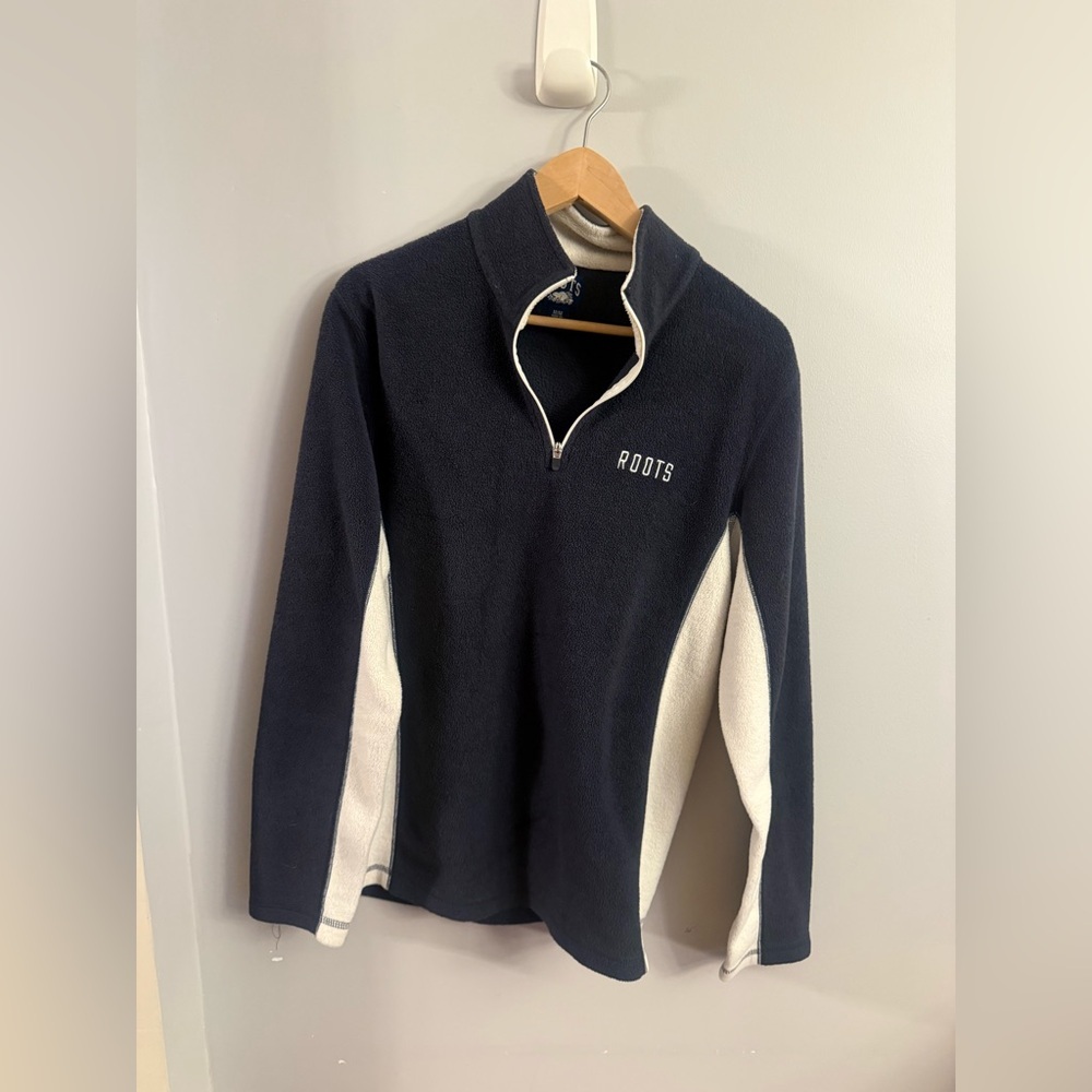 ROOTS Made in Canada Navy Quarter Zip Fleece Pullover Medium